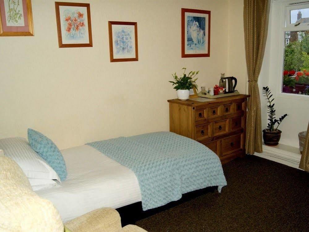 Sunset Guest House Hunstanton Exterior photo A typical bedroom at the centre